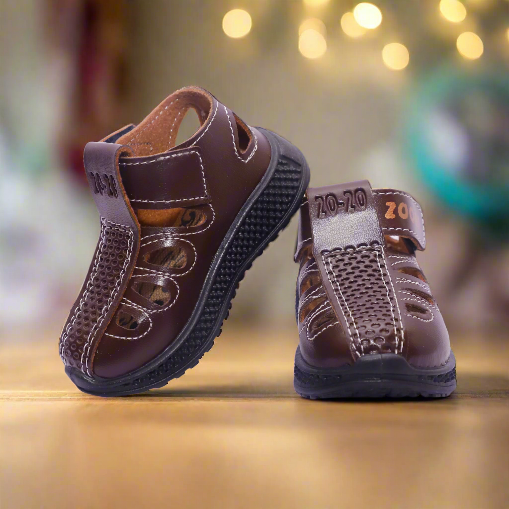 Closed Toe Unisex-Child Buntoo Sandals LTR Sandals